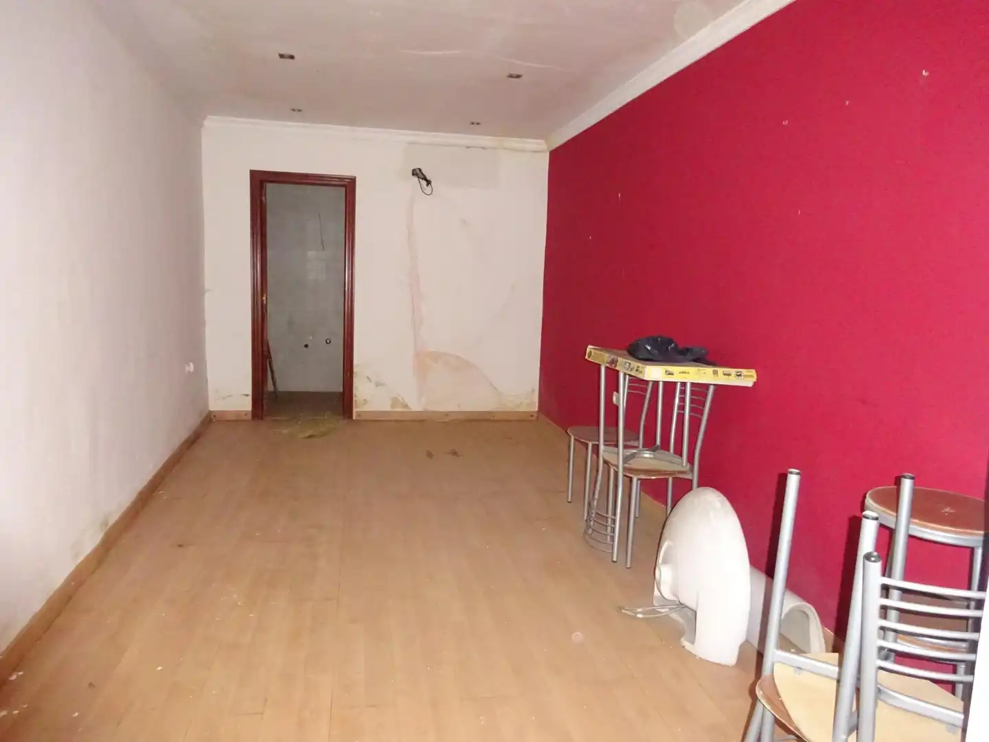 Local comercial en venda a Madrigal