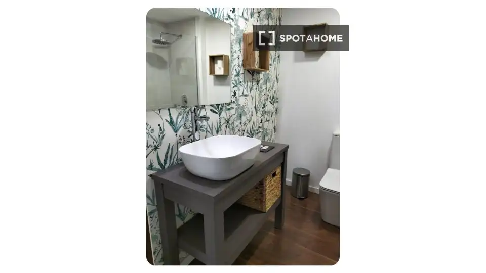 Bathroom of Flat for share in Alboraya  with Air Conditioner, Heating and Furnished