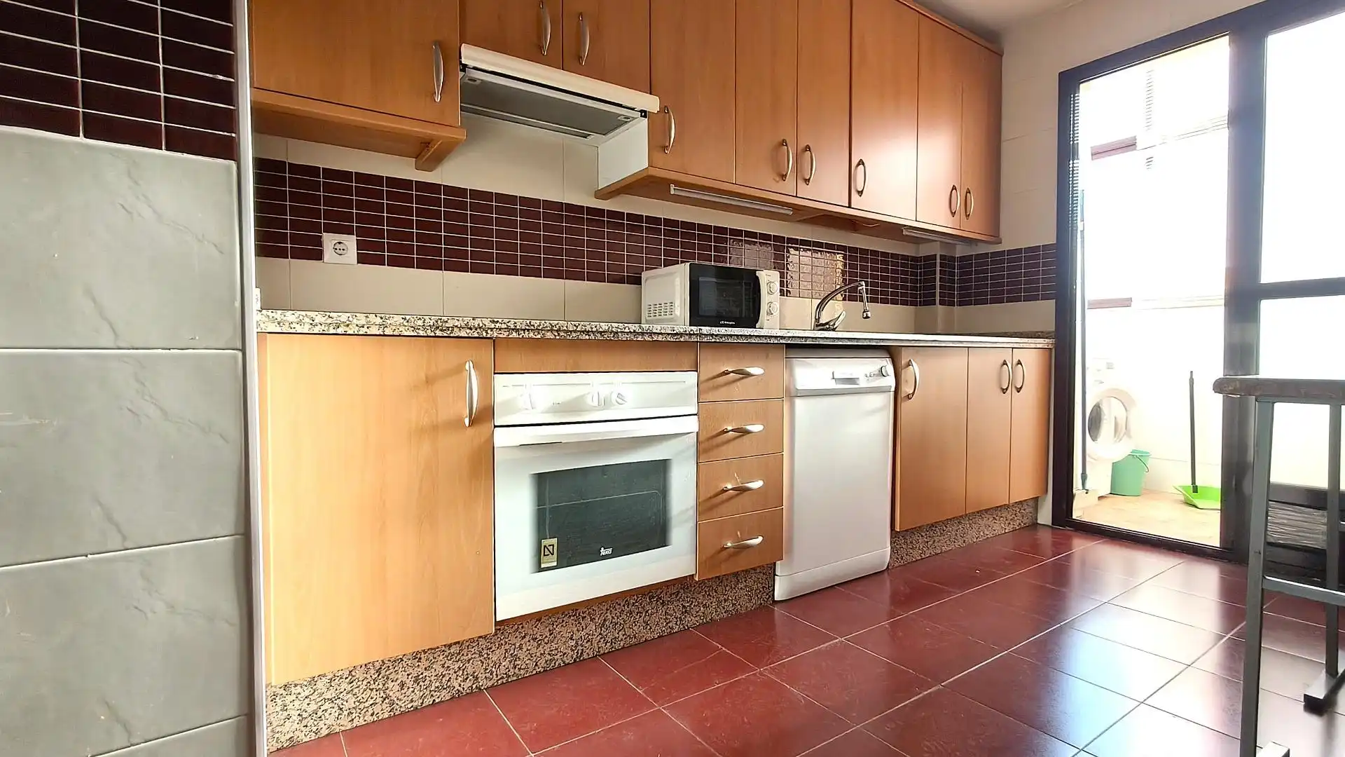 Cuina de Pis de lloguer en Badajoz amb Calefacció, Terrassa i Traster