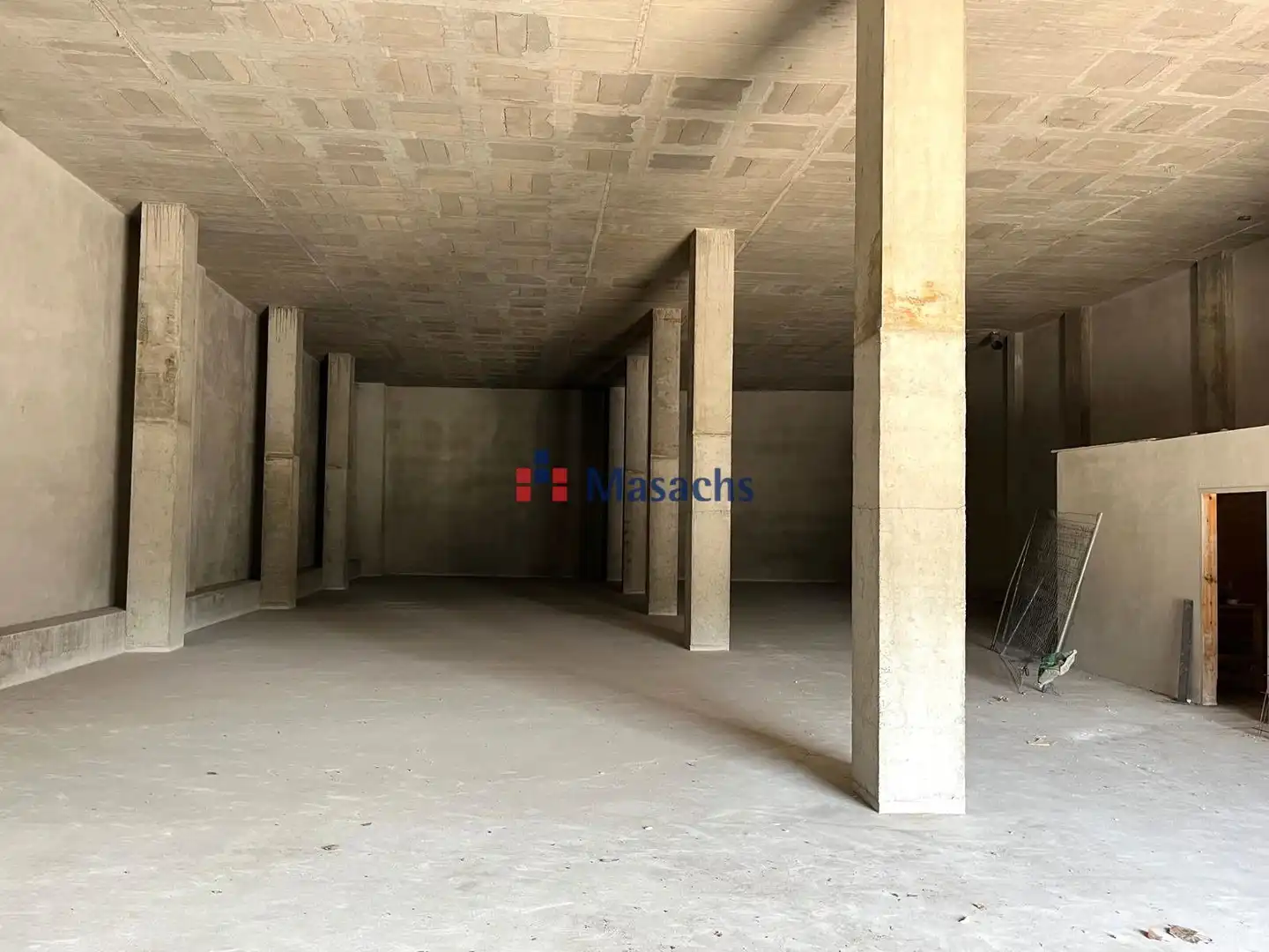 Industrial building to rent in Almeda - El Corte Inglés, imagen 2