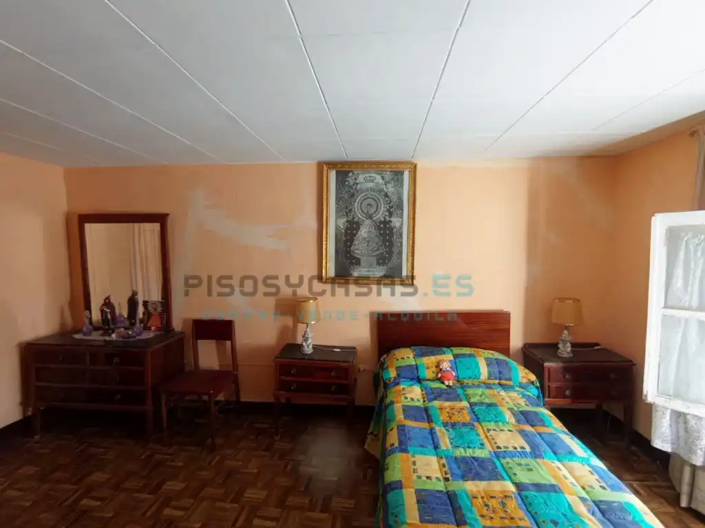 Habitación de Casa o chalet en venta en Aguilón