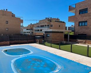 Piscina de Pis de lloguer en Colmenar Viejo amb Terrassa