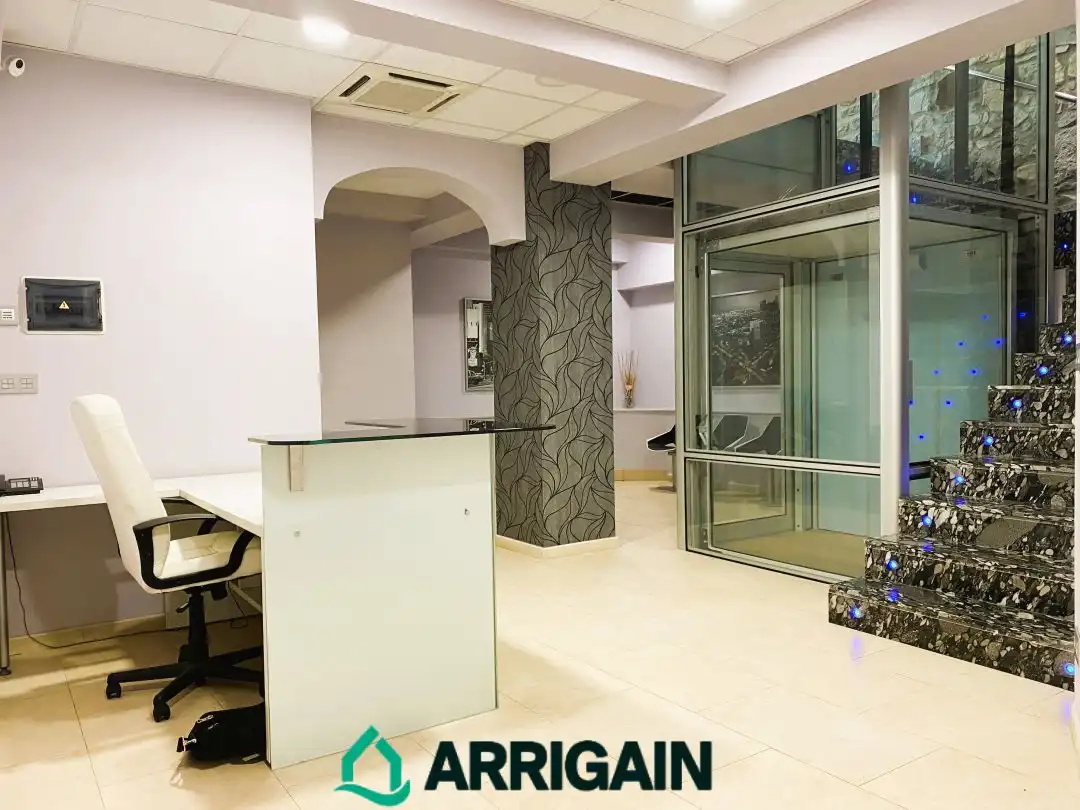Local comercial en alquiler en Iparragirre Kalea, imagen 2
