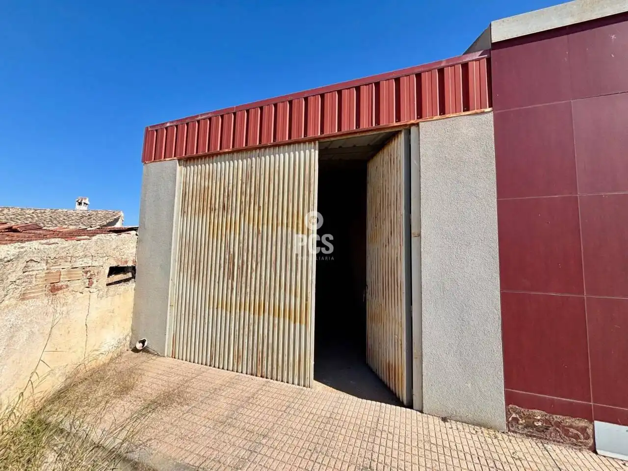 Vista exterior de Nave industrial en venta en Totana