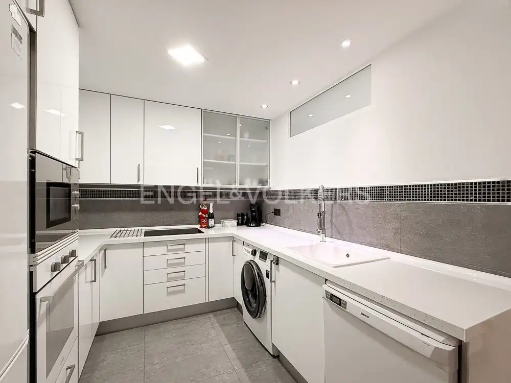 Kitchen of Flat for rent in Valencia  with Air Conditioner, Heating and Furnished