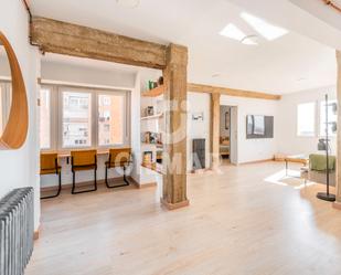 Living room of Flat for sale in  Madrid Capital  with Air Conditioner, Heating and Private garden