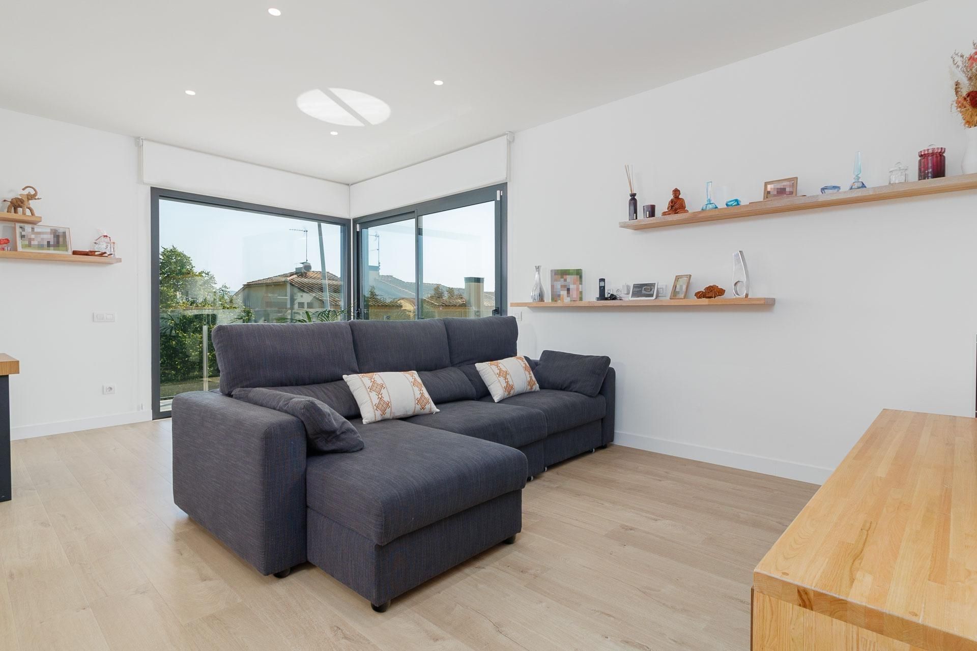 Living room of Flat for sale in Vilablareix  with Air Conditioner, Heating and Private garden