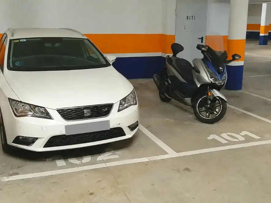 Parking de Piso en venta en Vilanova i la Geltrú con Aire acondicionado, Terraza y Balcón