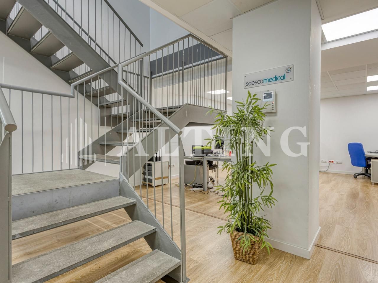 Premises for sale in  Barcelona Capital  with Air Conditioner