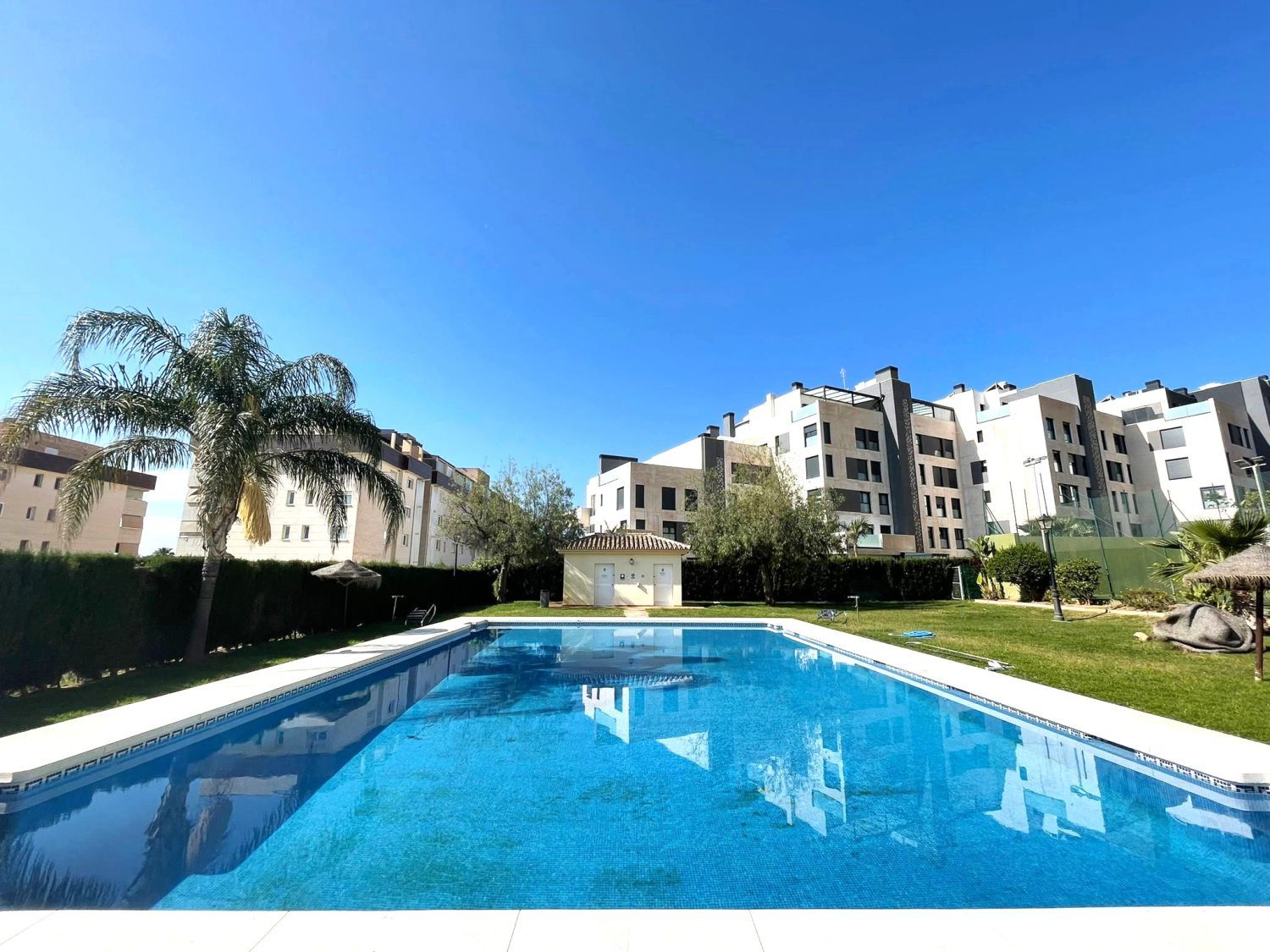 Swimming pool of Flat to rent in Torremolinos  with Air Conditioner, Heating and Terrace