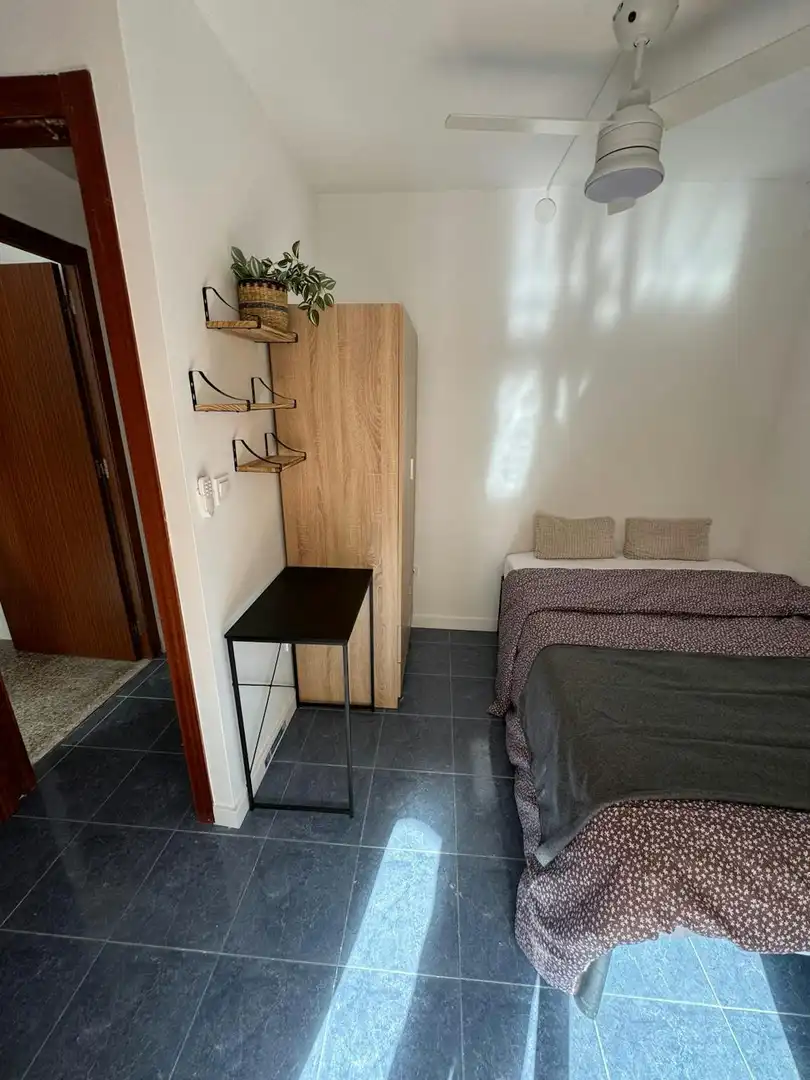 Habitación de Piso para compartir en Valencia con Amueblado y Lavadora