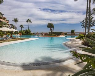 Swimming pool of Planta baja for sale in Marbella  with Air Conditioner, Terrace and Swimming Pool