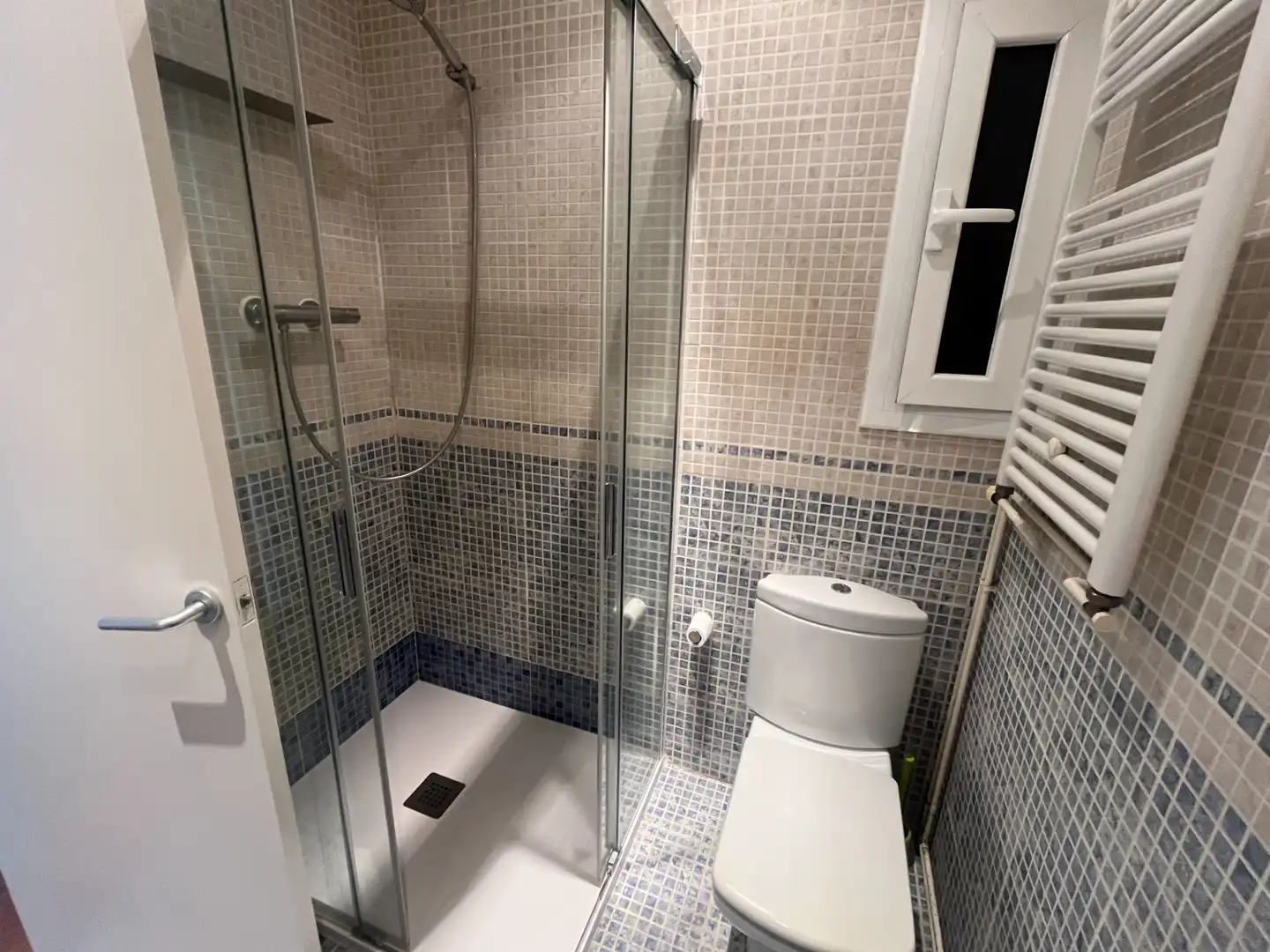 Penthouse mit Terrasse zur Miete in Carrer 21 23, imagen 16