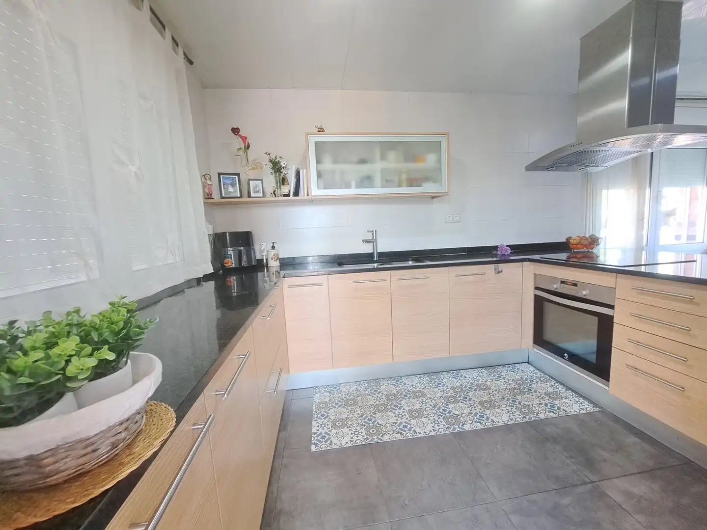Cuina de Casa o xalet en venda en Rubí amb Aire condicionat, Calefacció i Terrassa