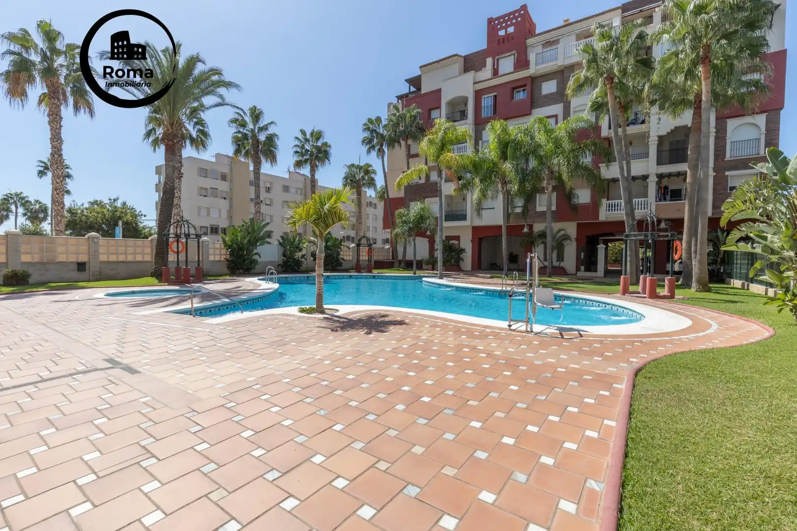 Piso con piscina en venta en Playa de Granada, imagen 47