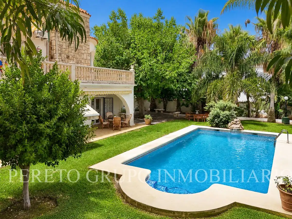 Detached house with pool for sale in Las Marinas / Les Marines, imagen 2