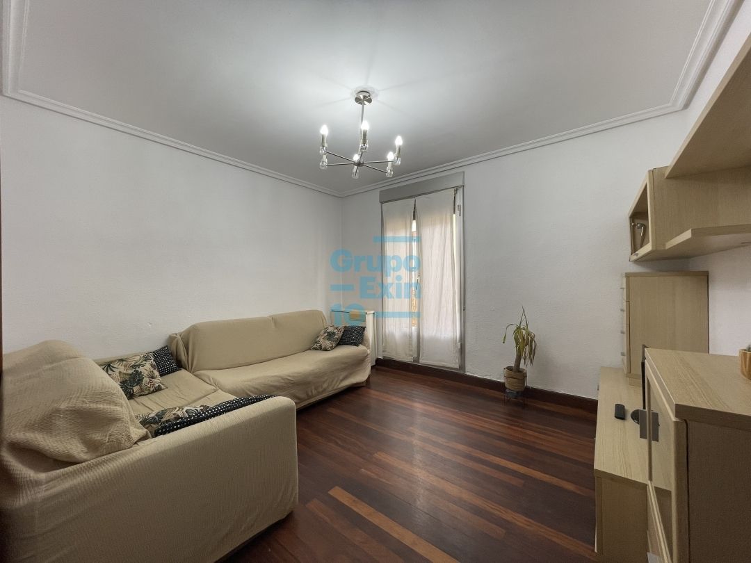 Living room of Flat for sale in Donostia - San Sebastián   with Heating and Balcony