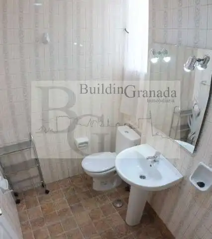 Badezimmer von Wohnung zur Miete in Granada mit Terrasse und Möbliert