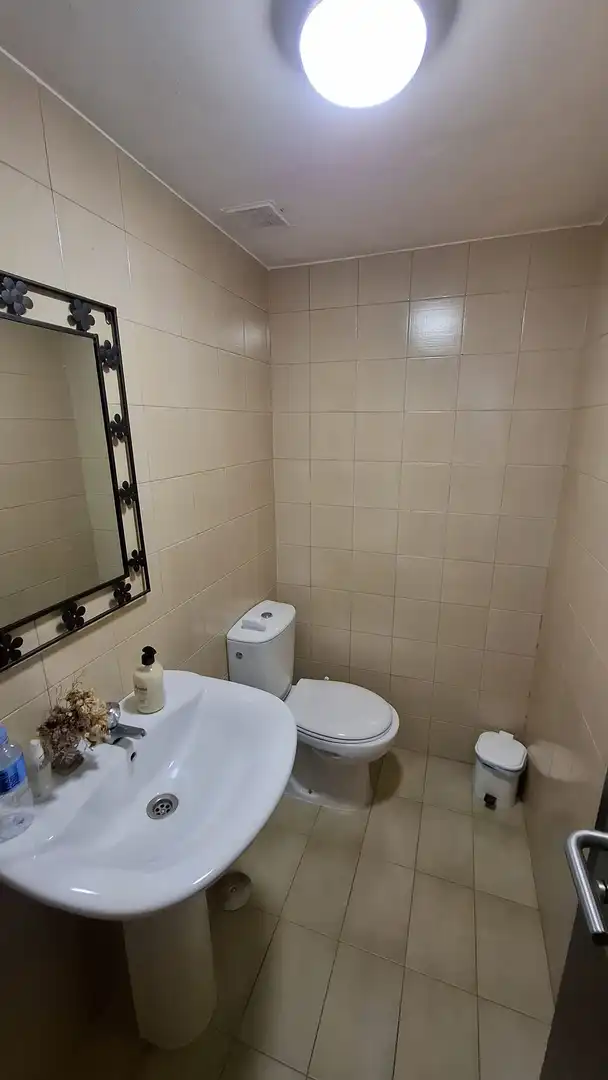 Baño de Oficina de alquiler en Arteixo con Aire acondicionado y Calefacción