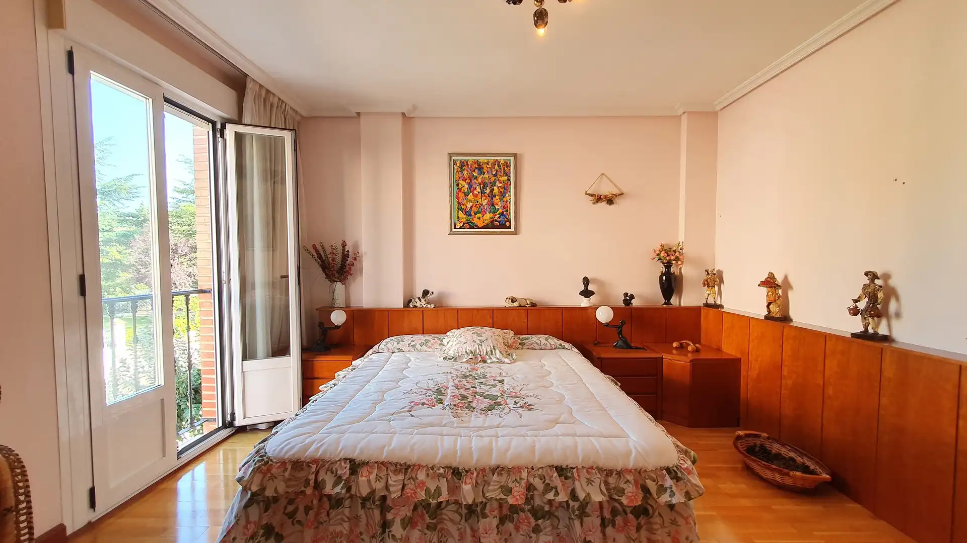Dormitori de Casa adosada en venda en Dueñas amb Calefacció, Parquet i Terrassa