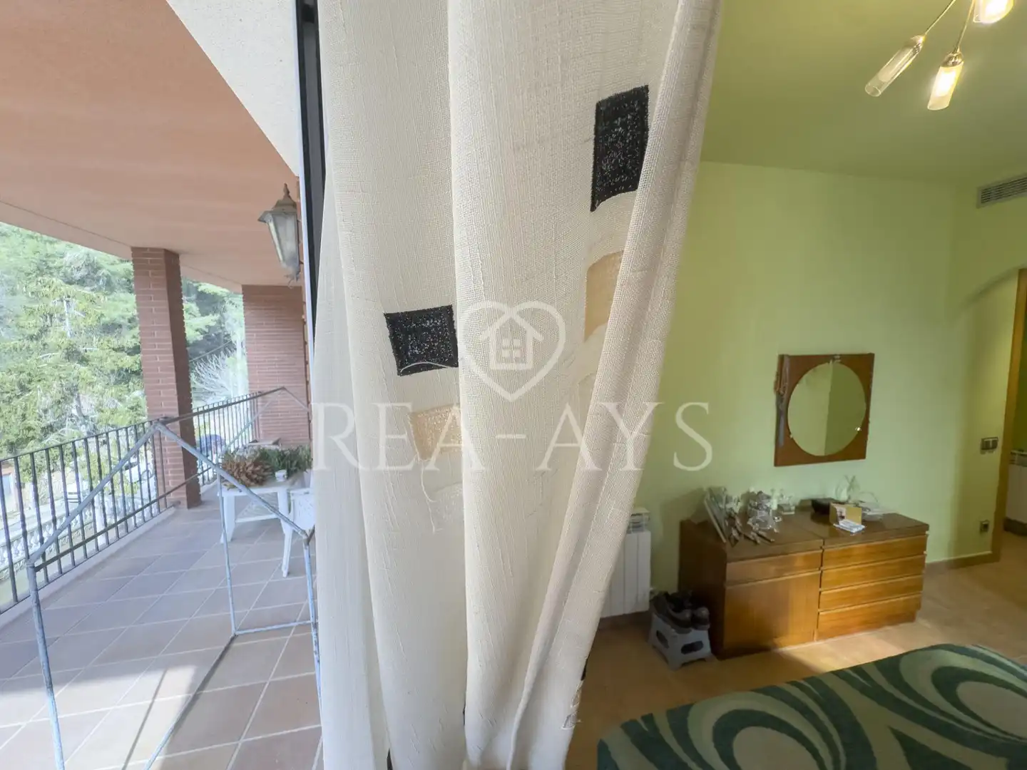 Habitación de Casa o chalet en venta en Vallirana con Aire acondicionado, Calefacción y Jardín privado