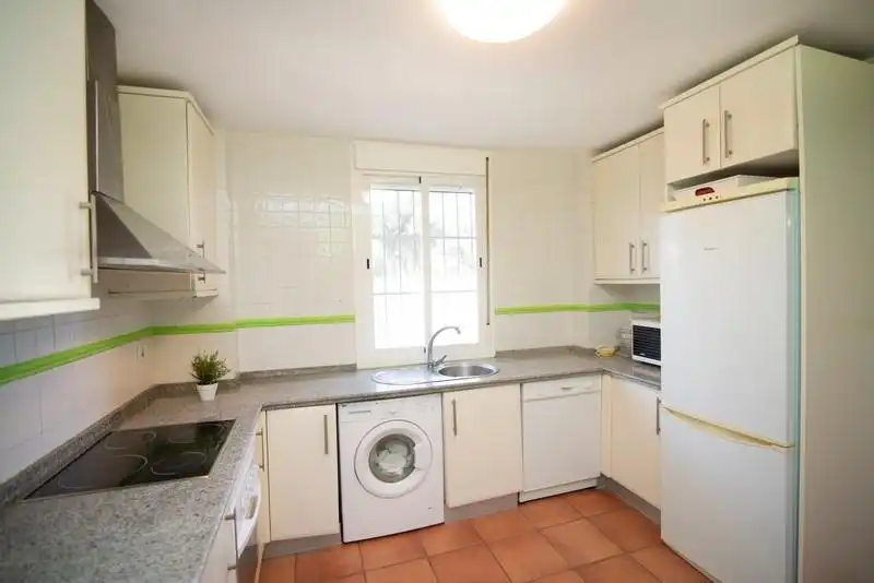 Cocina de Casa o chalet en venta en Chiclana de la Frontera con Aire acondicionado, Jardín privado y Trastero