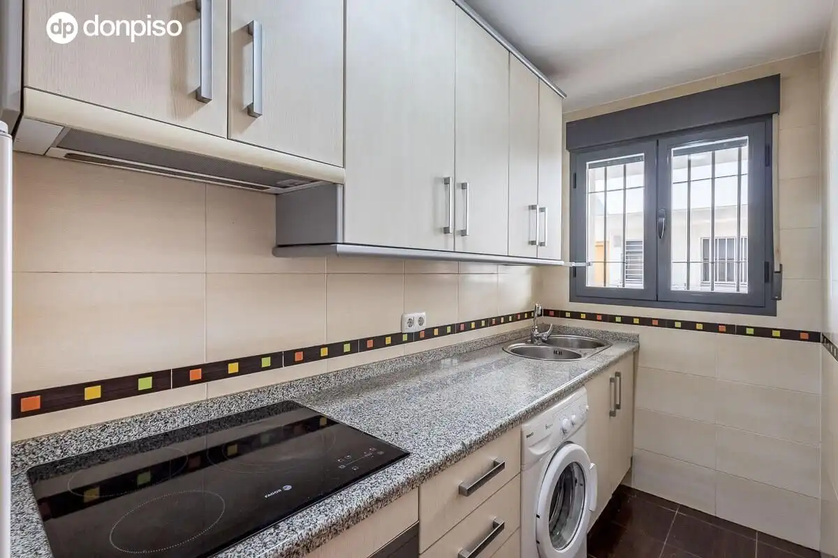 Cocina de Piso en venta en Armilla con Aire acondicionado, Calefacción y Balcón