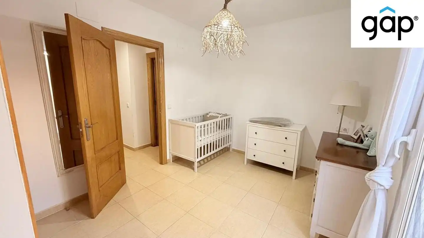 Habitación de Planta baja en venta en Arcas del Villar con Calefacción, Terraza y Amueblado