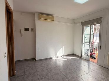 Pis amb balcó en venda a Calle de Fátima