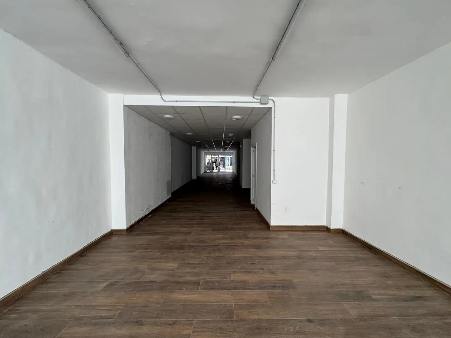 Commercial properties for rent in Calella