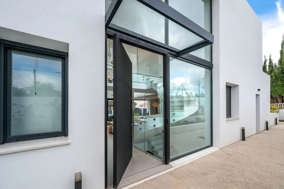 Chalet con jardín en venta en Avenida Pablo Ruiz Picasso 11, imagen 38
