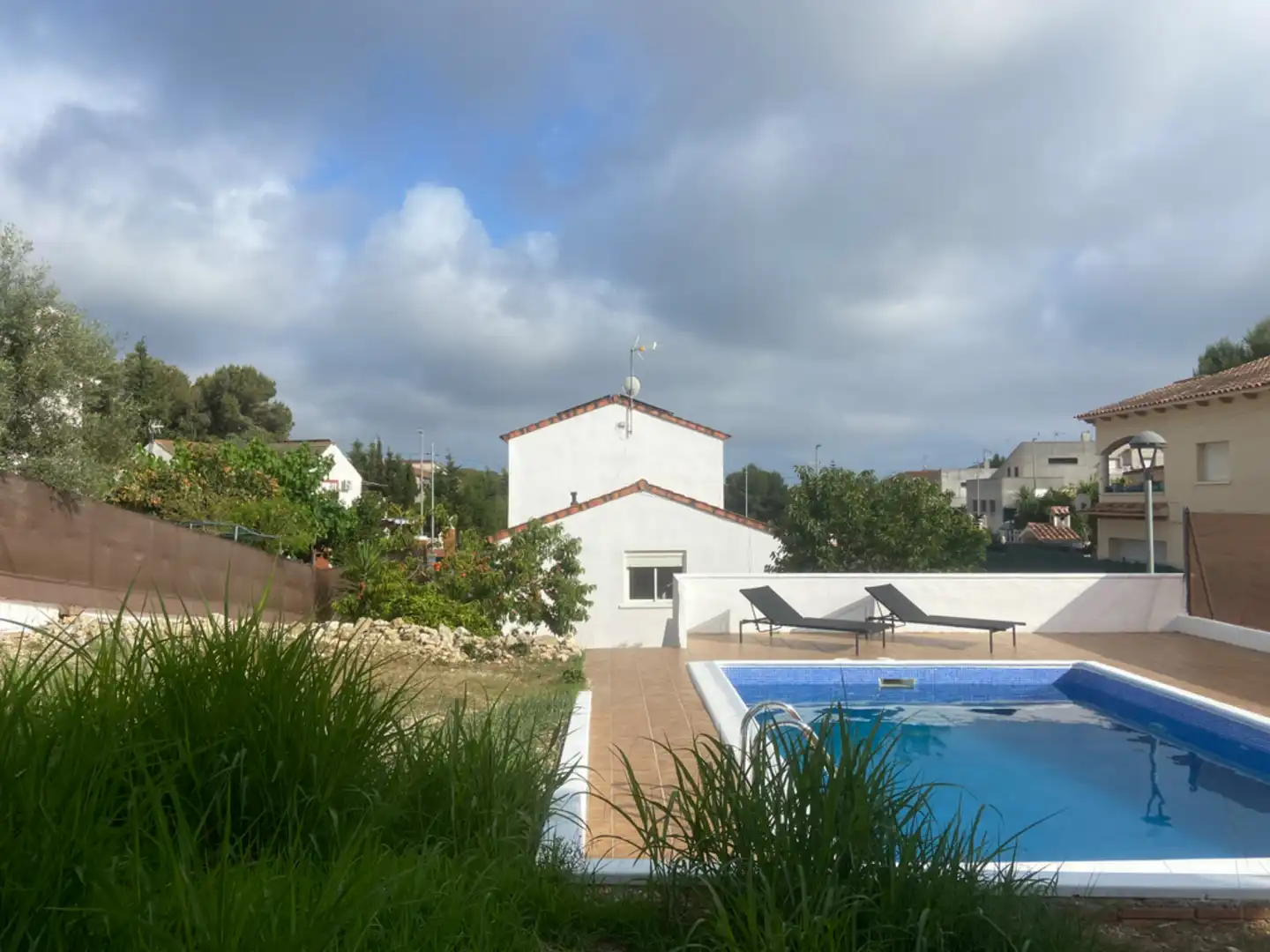Piscina de Casa o chalet en venta en Calafell con Aire acondicionado, Calefacción y Jardín privado