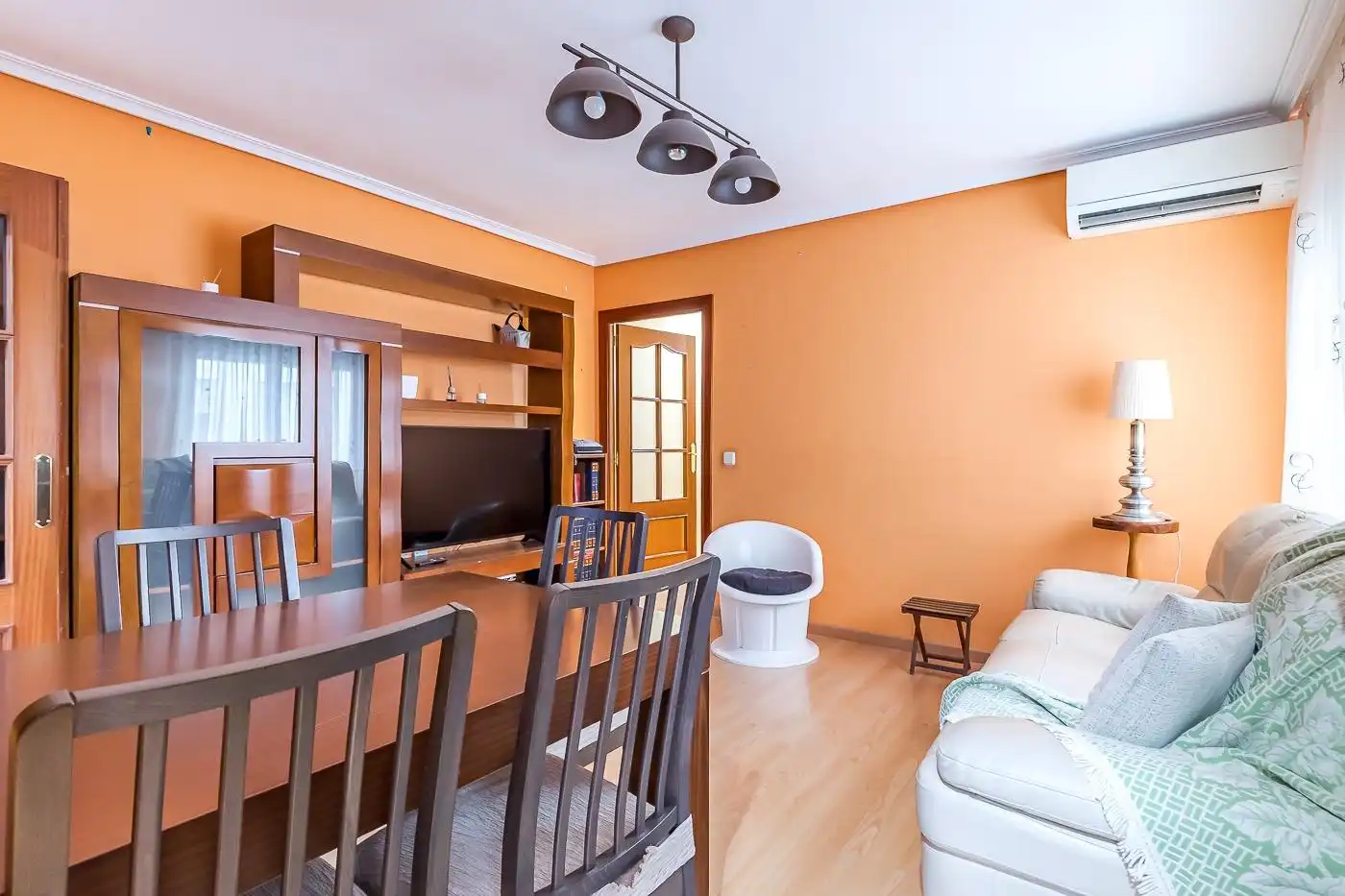Living room of Flat for sale in Madrid  with Air Conditioner, Heating and Terrace