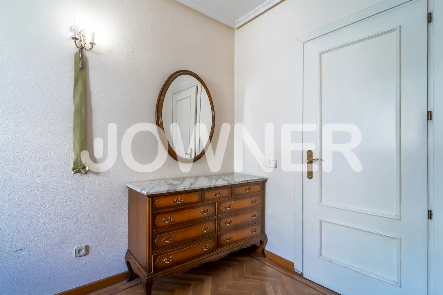 Flat for rent in Madrid  with Air Conditioner, Heating and Furnished