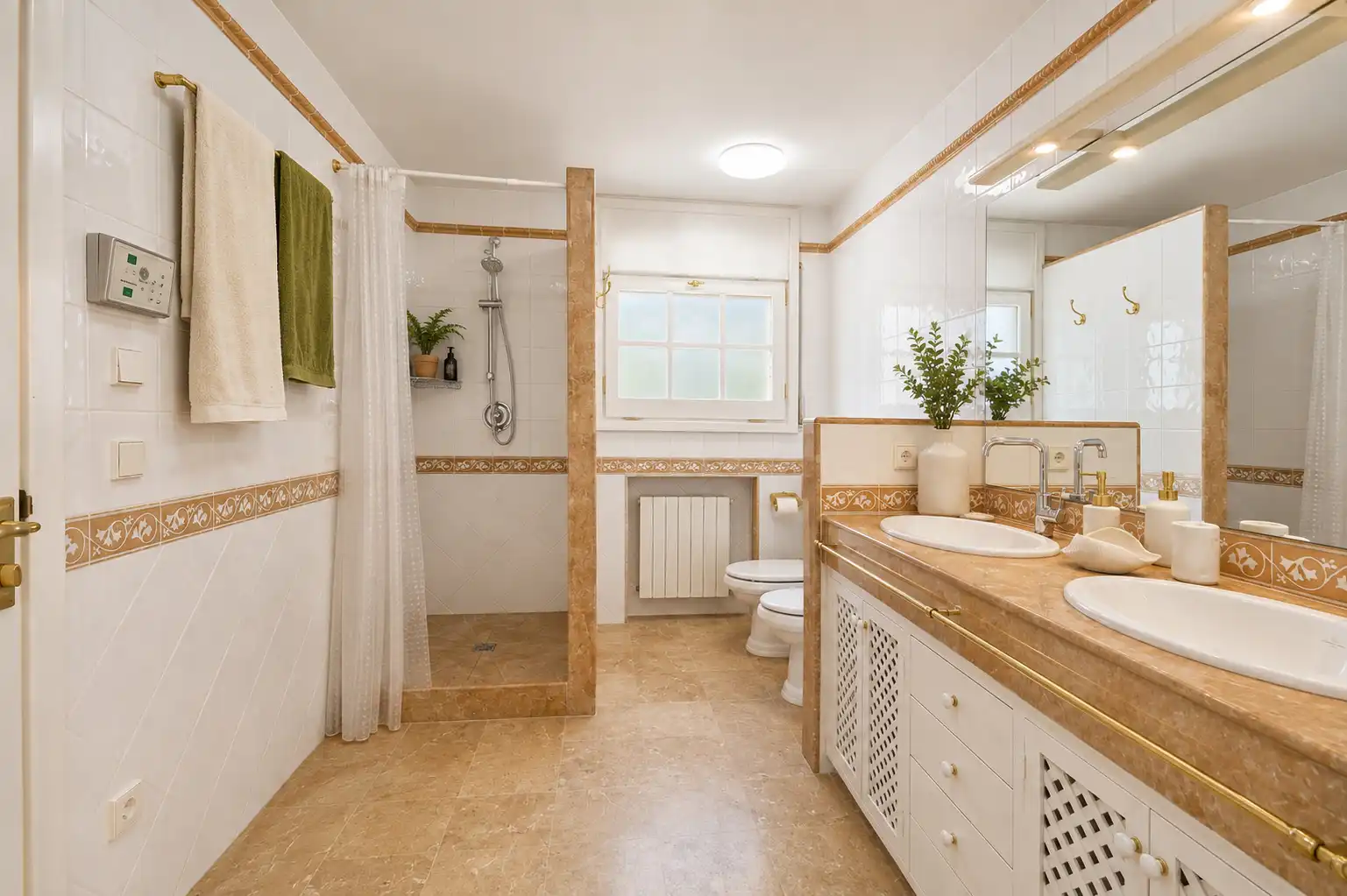 Baño de Casa o chalet de alquiler en Sant Andreu de Llavaneres con Aire acondicionado, Calefacción y Jardín privado