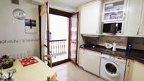 Cuina de Pis en venda en Eibar amb Calefacció, Parquet i Forn