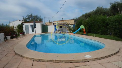OPORTUNIDAD AMPLIO CHALET CON PISCINA MUY PRÓXIMO A LA POBLACION DE ONTINYENT