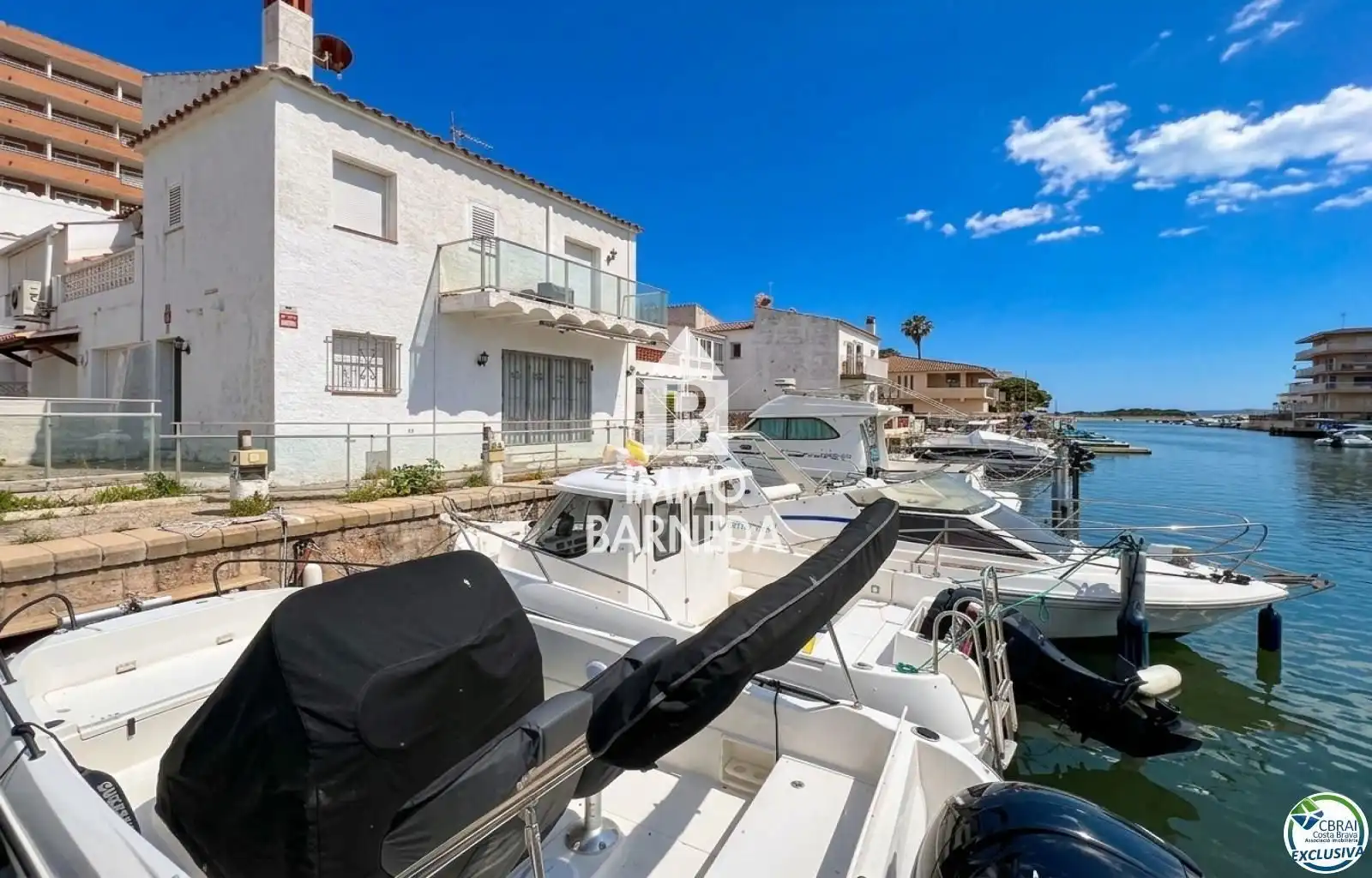 Vista exterior de Casa o xalet en venda en Roses amb Aire condicionat, Calefacció i Terrassa