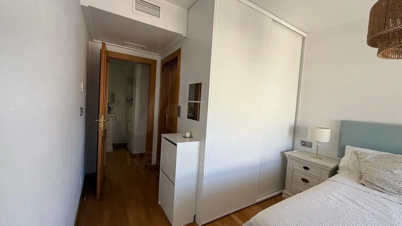 Habitación de Piso en venta en Murcia con Aire acondicionado y Calefacción