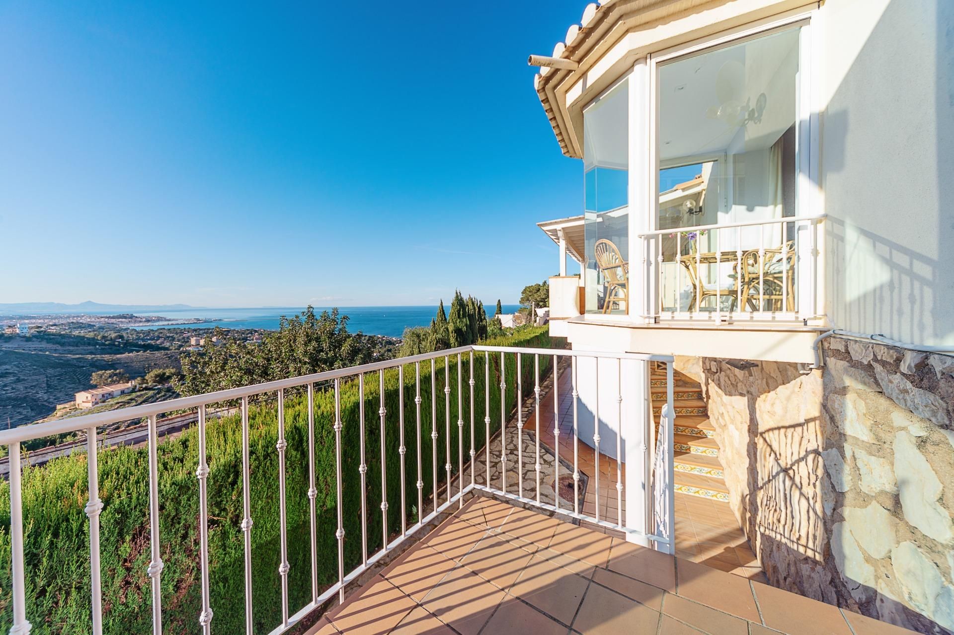 Vista exterior de Casa o chalet en venta en Dénia con Aire acondicionado, Calefacción y Jardín privado