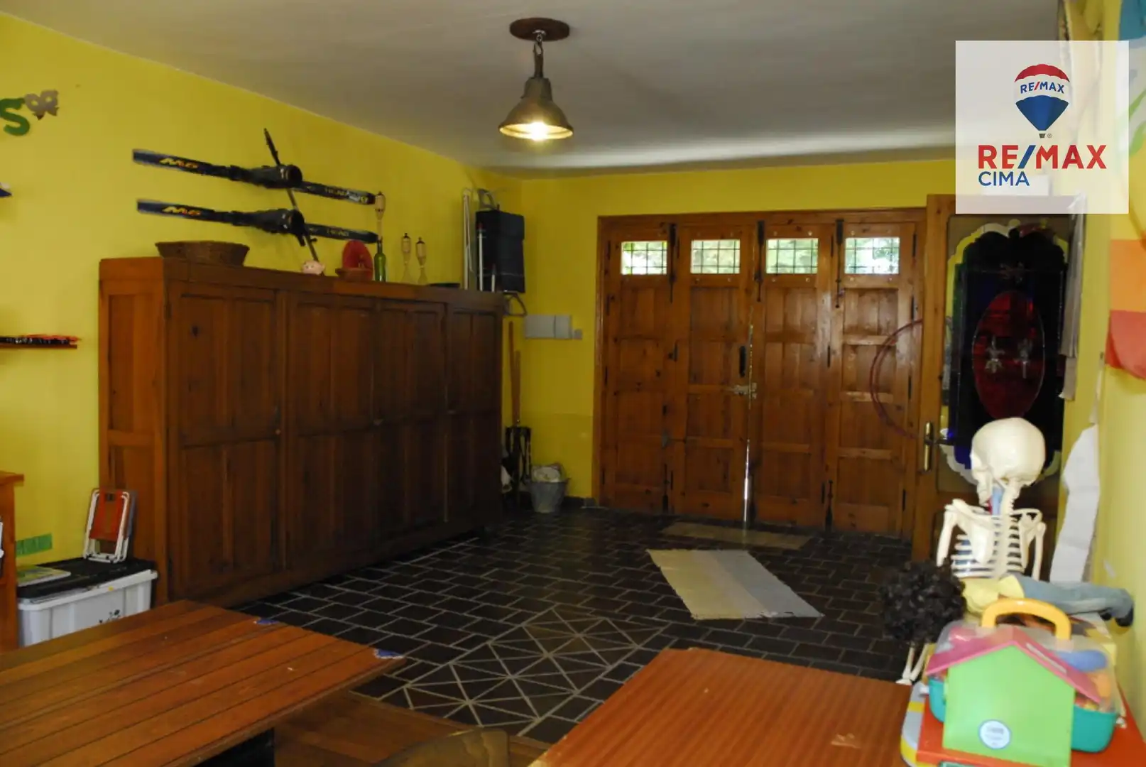 Casa o xalet en venda en Baza amb Aire condicionat, Calefacció i Jardí privat