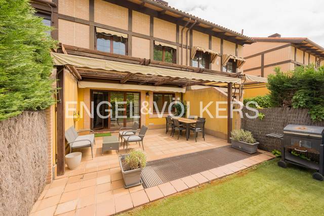 Casa-chalet en Venta en Viñas Viejas