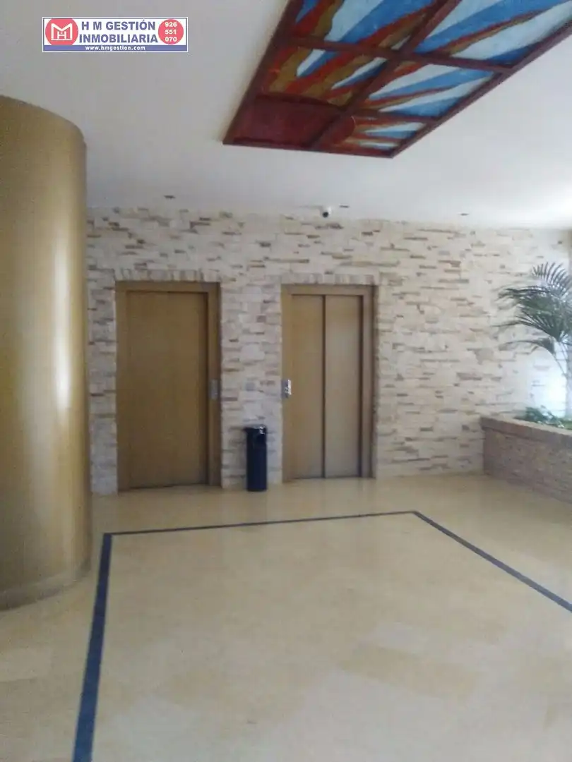 Piso con ascensor en venta en Oeste, imagen 3