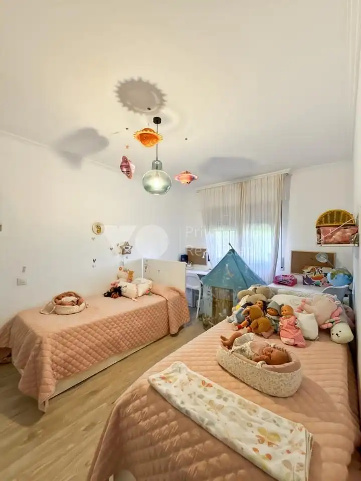 Habitación de Casa adosada en venta en Majadahonda con Aire acondicionado, Calefacción y Jardín privado