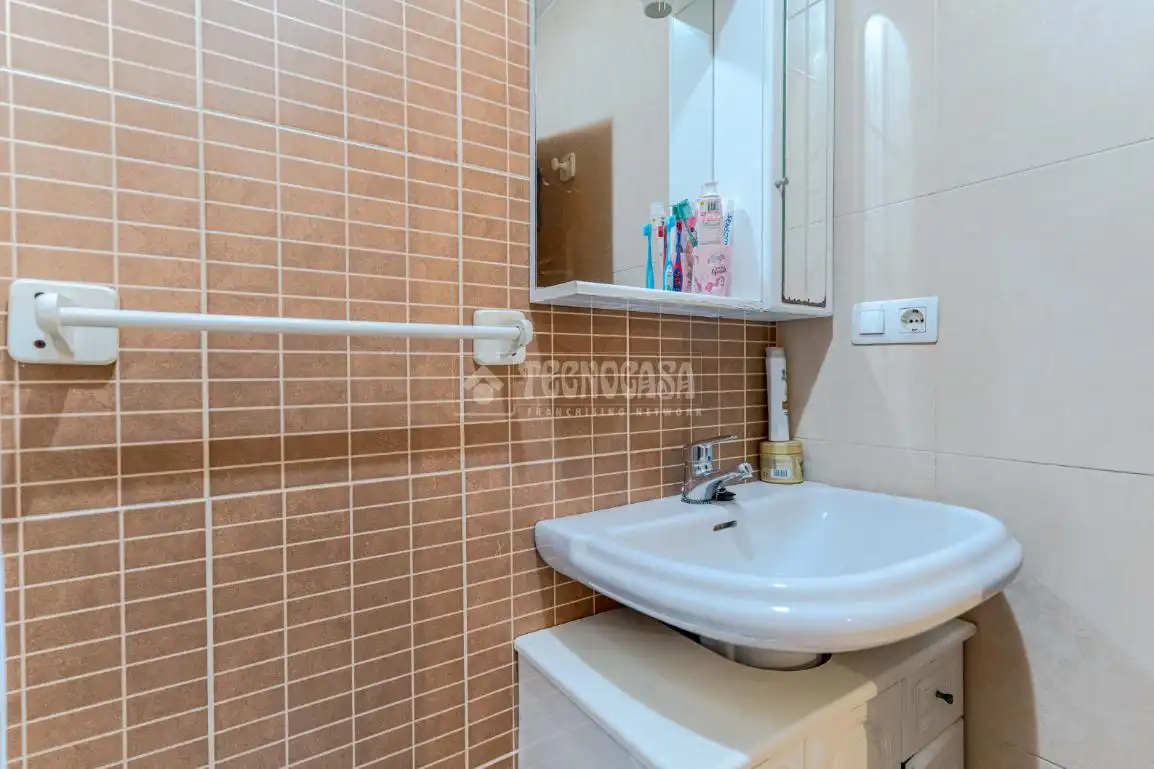 Baño de Piso en venta en Albuñol
