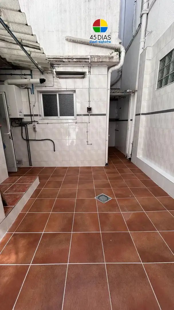 Badezimmer von Erdgeschoss zum Verkauf in Ripollet mit Heizung, Parkett und Terrasse