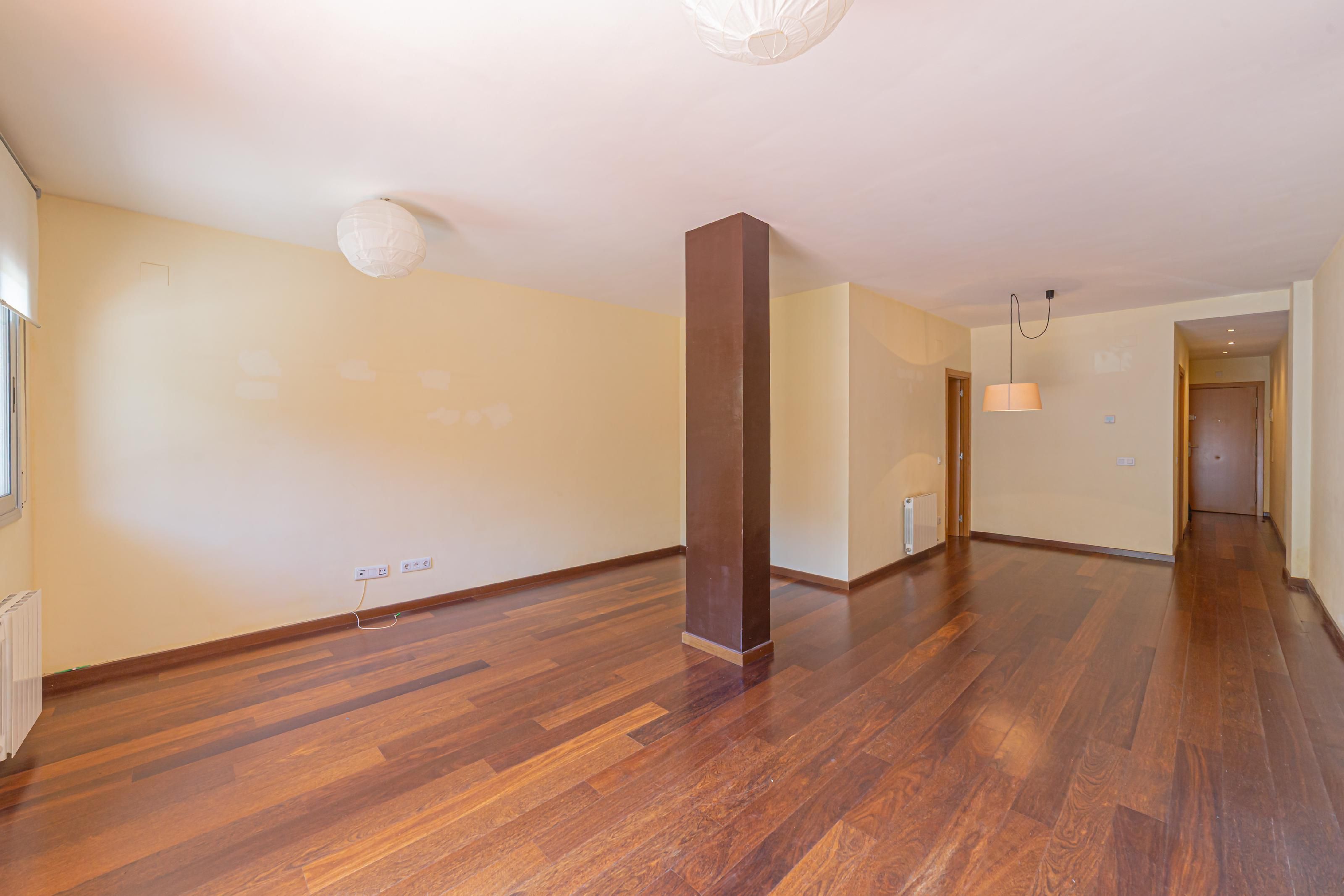 Living room of Flat for sale in  Barcelona Capital  with Heating, Terrace and Storage room