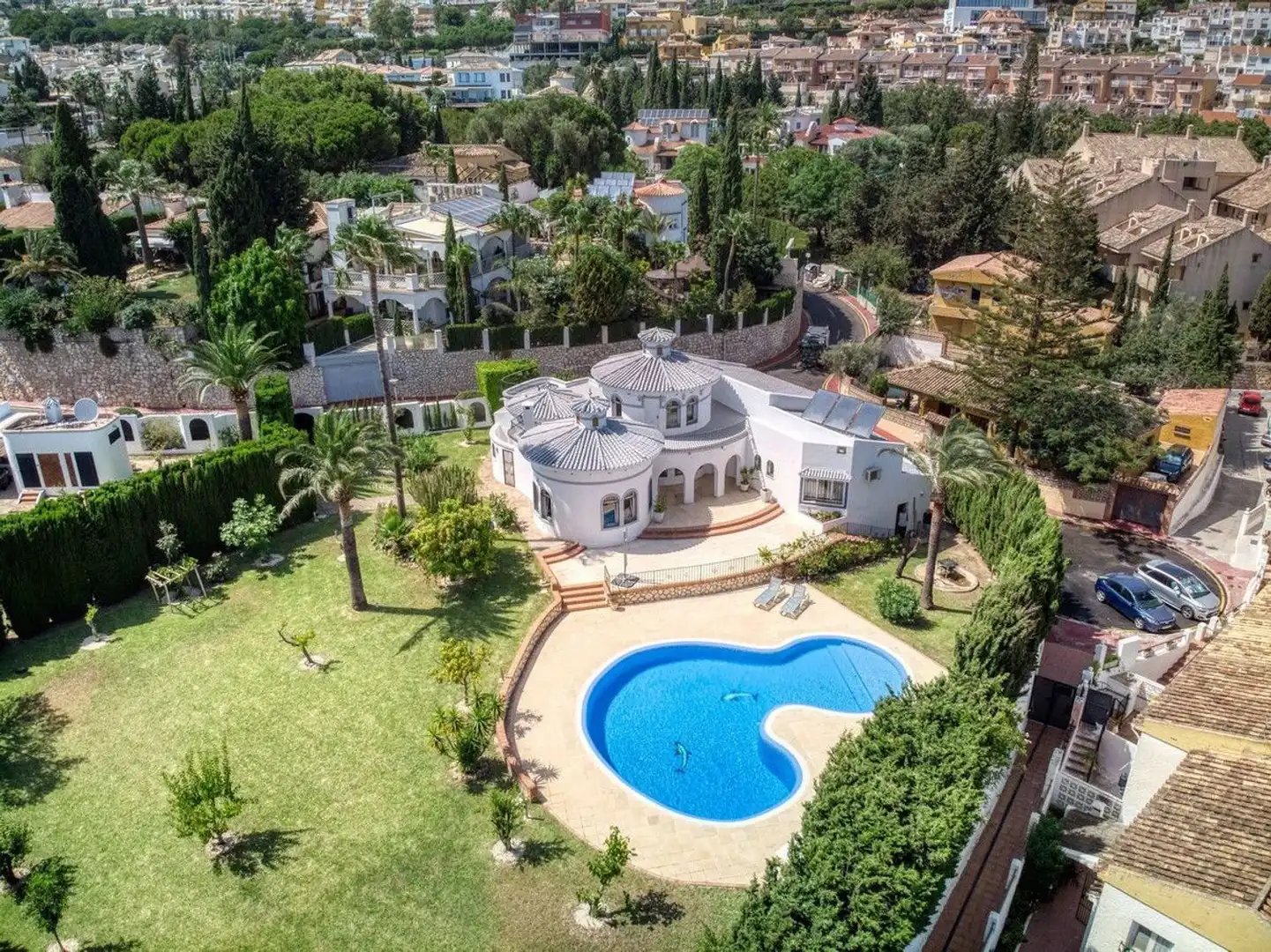 Chalet con piscina en venta en Avenida del Pacífico, imagen 4
