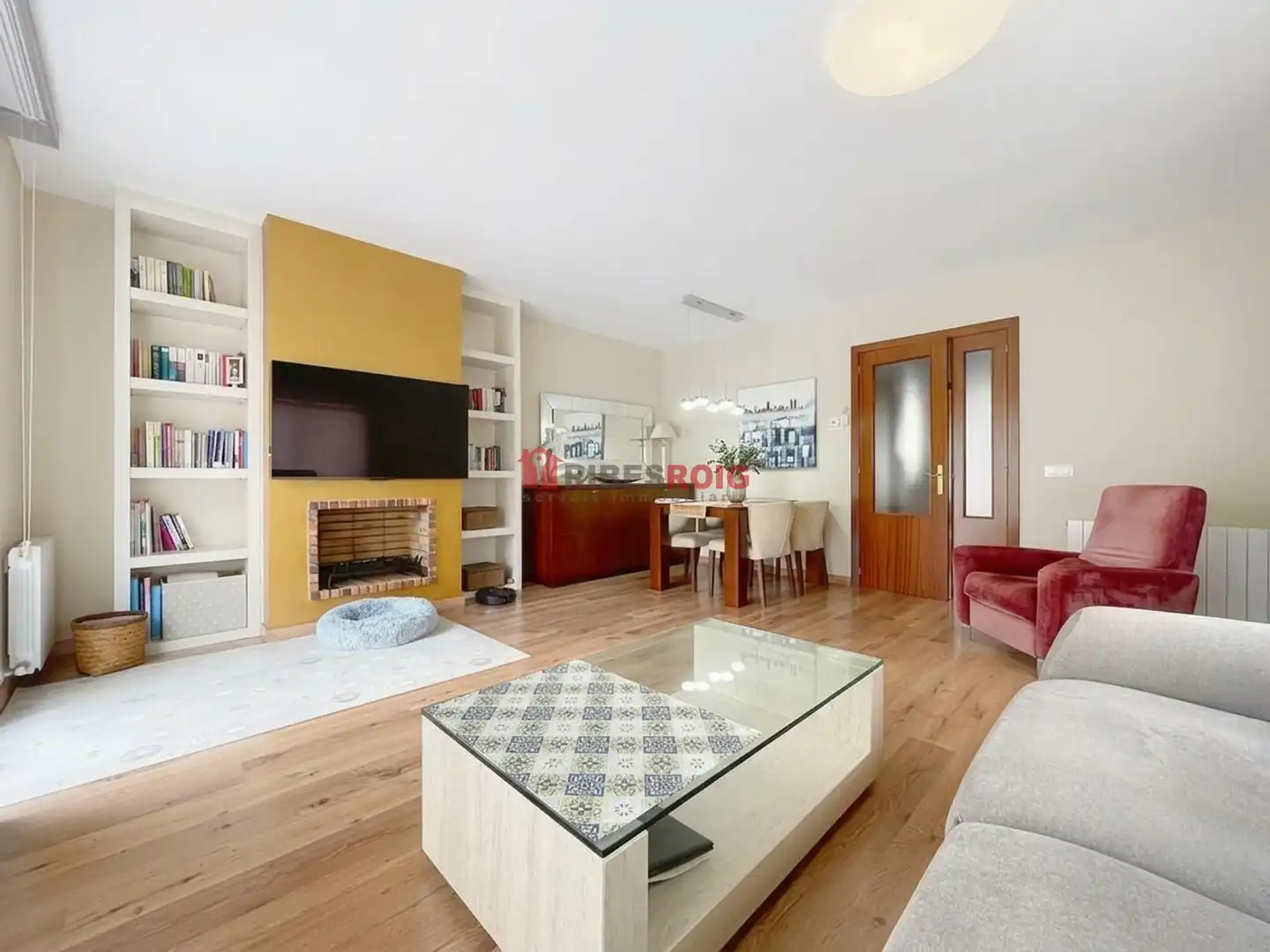 Sala d'estar de Casa adosada en venda en Olivella amb Aire condicionat, Calefacció i Jardí privat