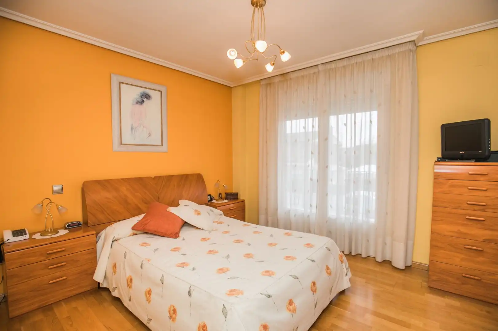 Dormitori de Casa o xalet en venda en Ávila amb Calefacció, Jardí privat i Terrassa